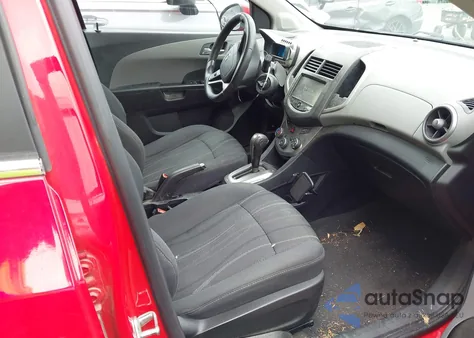 2016 Chevrolet Sonic Lt Auto z USA, uszkodzony, nr VIN 1G1JC6SG4G4156949